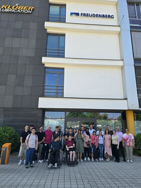 Unsere Auszubildenden beim Social Day von Klüber Lubrication