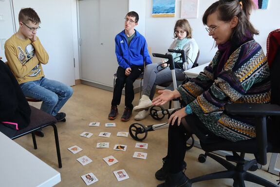 Sozialkompetenztraining, Kommunikationsspiel in kleinen Gruppen