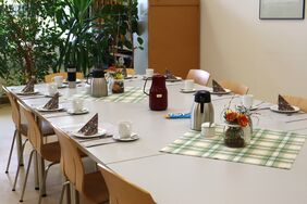 Der gedeckte Tisch lädt zur Verkostung ein