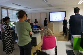 Wirtschaft und Verwaltung - Besuch der Beratungsfachkräfte für Menschen mit Behinderung der Agentur für Arbeit München 