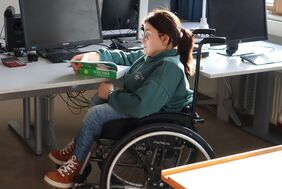 Unsere Auszubildenden werden im Englischen fit für die Praxis Unsere Auszubildenden werden im Englischen fit für die Praxis