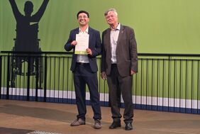 Auszeichnung für besonderes soziales Engagement Auszeichnung für besonderes soziales Engagement